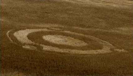 Logo Ubuntu em Plantação de Trigo na Itália Logo Ubuntu em Plantação de Trigo na Itália